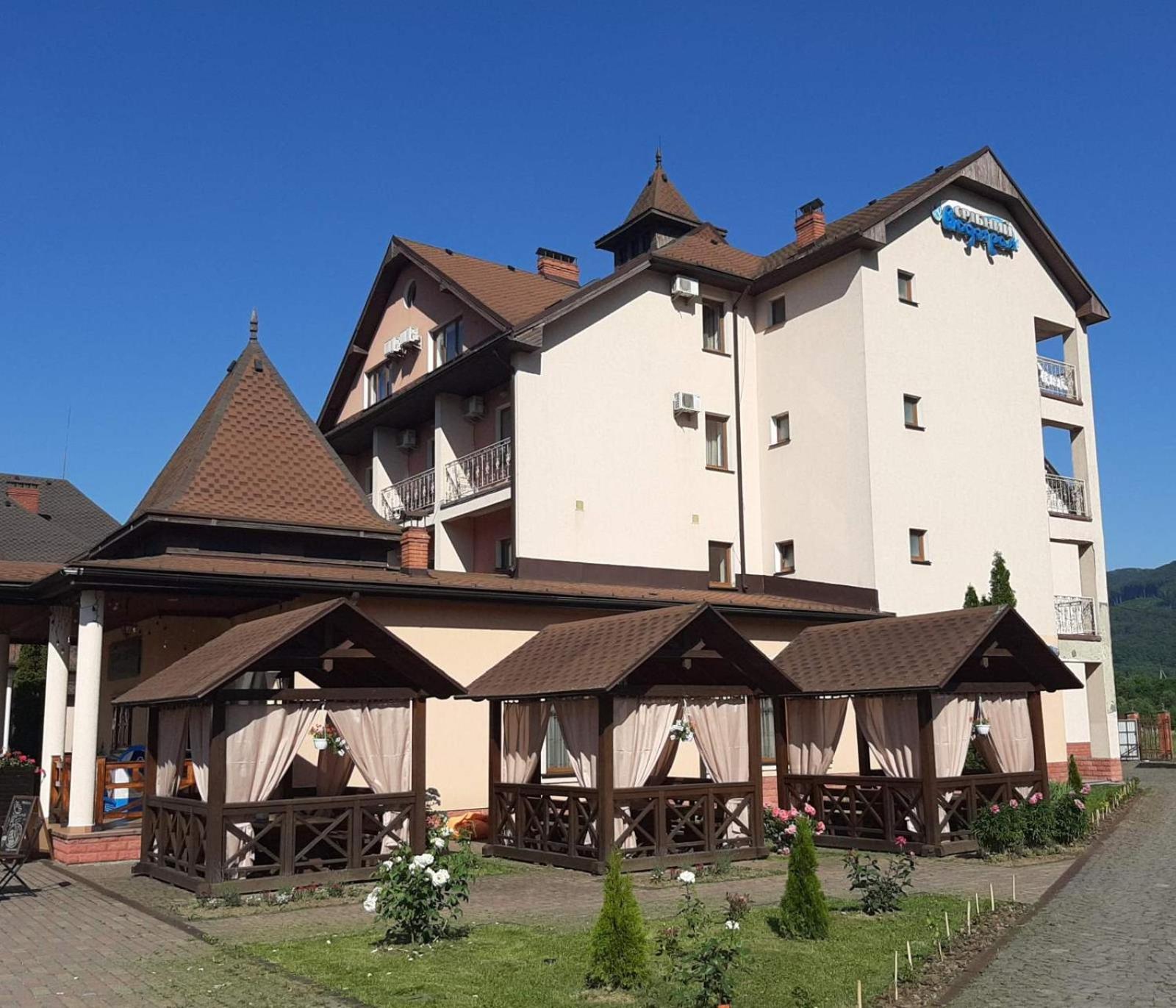 Срібний Водограй Hotell Poljana Eksteriør bilde