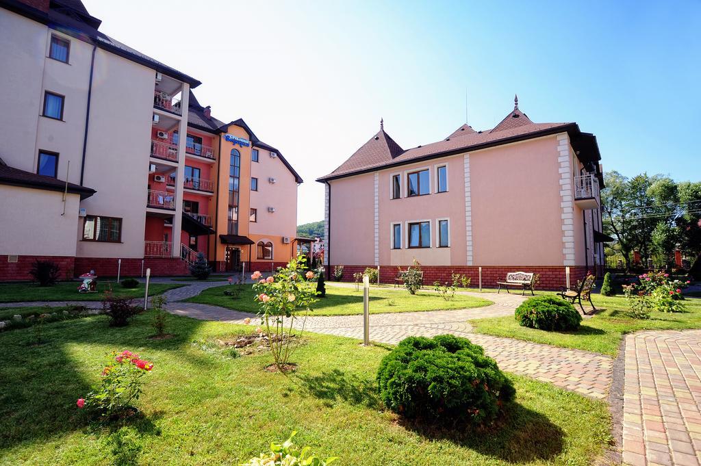 Срібний Водограй Hotell Poljana Eksteriør bilde